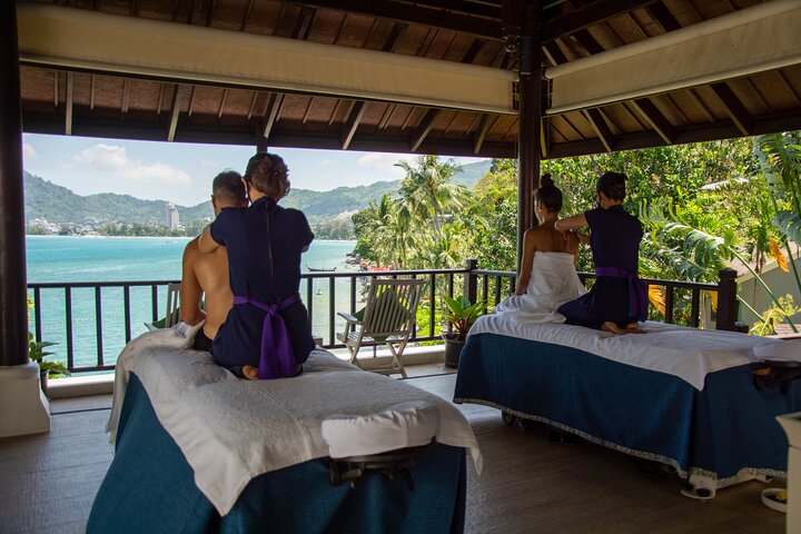 60 Minutes of Bliss: Tailored Mood Massage in Phuket