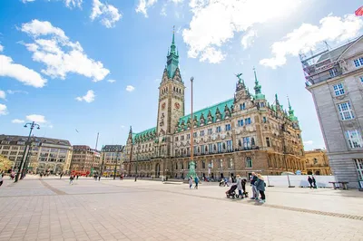 Unveiling Hamburg's Secrets: A Personalized Historical Journey