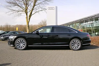 Arrive in Style: Melbourne Airport Chauffeur Experience