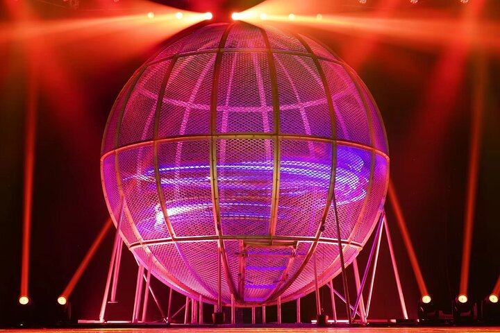 Beijing Red Theatre Acrobatic Show: Tickets & Skip-the-Line