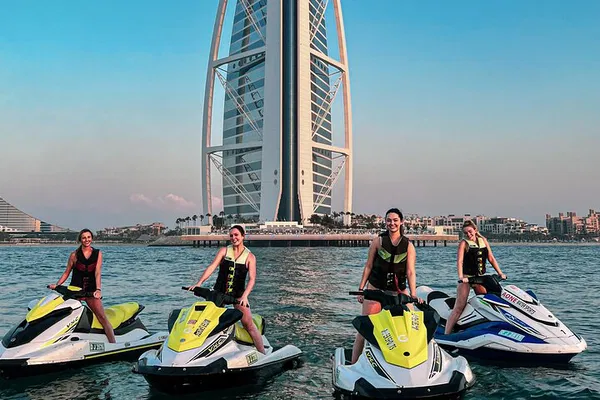 Jet Ski Burj Al Arab: 30-Min Thrill Ride in Dubai