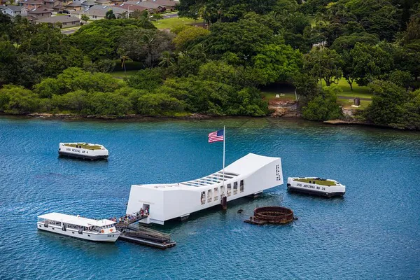 Pearl Harbor & Honolulu City Tour: A Moving Tribute