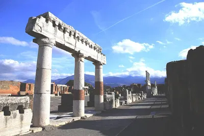Unveiling Pompeii & Positano: A Luxurious Campania Day Escape