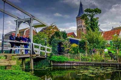 Discover Dutch Charms: Private Tour to Zaanse Schans, Zaandam, Volendam & Marken!