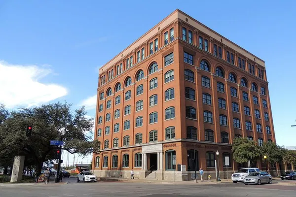 JFK Assassination Tour: Museum & Oswald's Rooming House