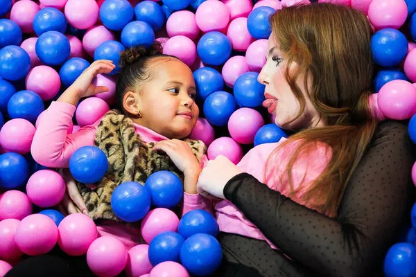 Youseum Amsterdam: Unleash Your Inner Influencer!