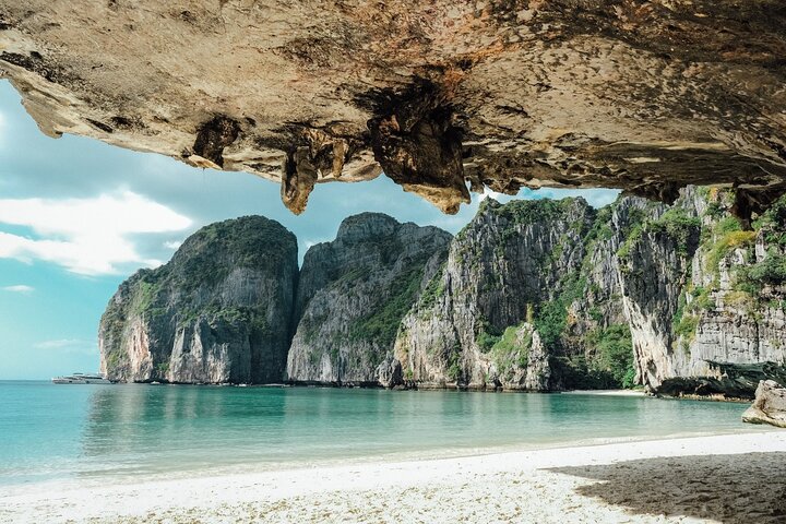 Discover Paradise: Phi Phi Island Snorkeling Adventure from Phuket