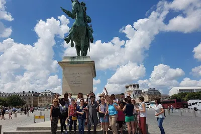Unravel Versailles' Secrets: A Historical Poison Affair Treasure Hunt