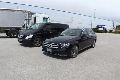 Stress-Free Transfers: Genoa to Milan Private Door-to-Door Service