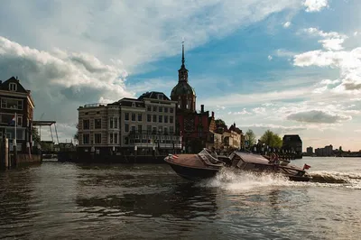 Explore Dordrecht: A Shared Walking & Boat Tour Through History