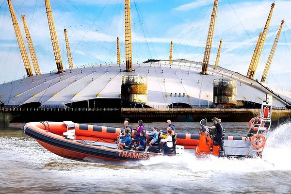 London's Top Sights: High-Speed Thames Boat Adventure