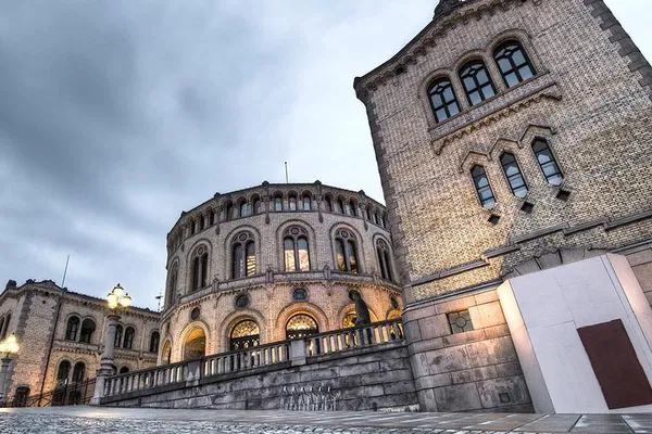 Oslo's Dark Secrets: Uncover Myths & Legends on a Walking Tour!