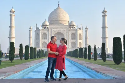 Unveiling Agra's Marvels: A Superfast Train Journey to the Taj Mahal