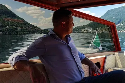 Lake Como's Luxurious Private Wooden Boat Tour