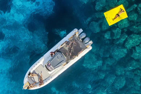 Favignana & Levanzo Boat Tour: Caves, Beaches & Tasting