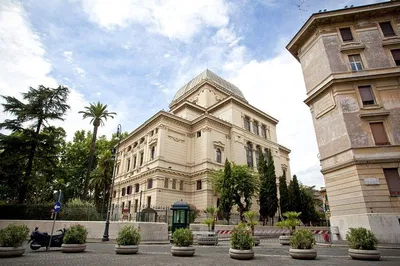 Unveiling Jewish Heritage: A Roman Ghetto Exploration