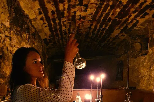 Edinburgh Magic School: Potion Class & Escape Game