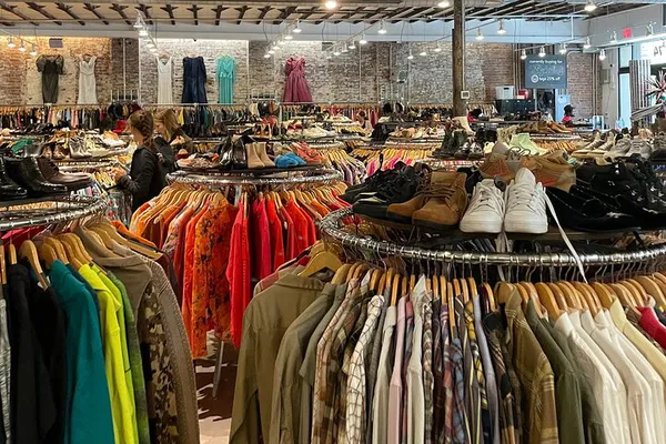 Unearth Brooklyn's Style Secrets: A Vintage Shopping Adventure