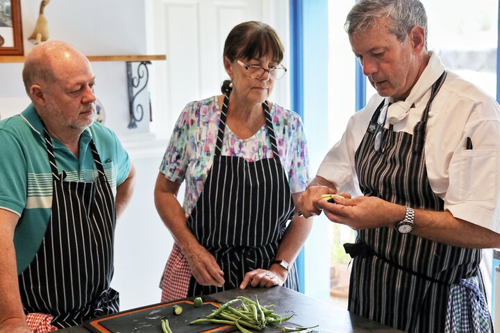 Taroona Culinary Adventure: Farm-to-Table Cooking Class