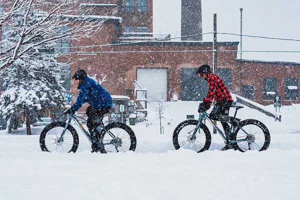 Lachine Canal Fatbike Rental: Winter Adventure!
