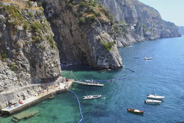 Amalfi Coast Cruise: Positano Small-Group Boat Tour
