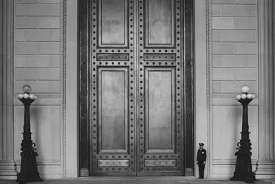 Uncover America's Story: Semi-Private Tour of National Archives & Portrait Gallery