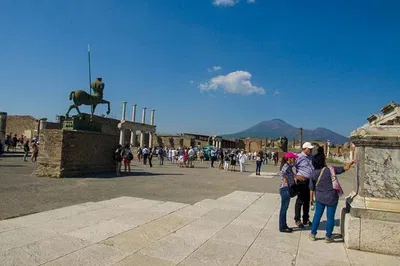 Unveiling Pompeii & Amalfi: A Luxurious Private Coastal Escape