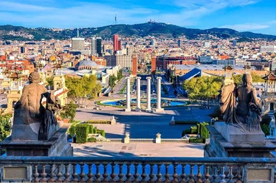 Discover Barcelona's Charm: A Personalized Mercedes VIP Tour