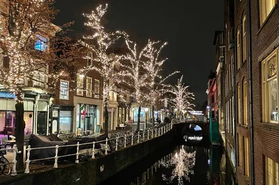 Enchanting Christmas Stroll: Discover Delft's Festive Fairytale