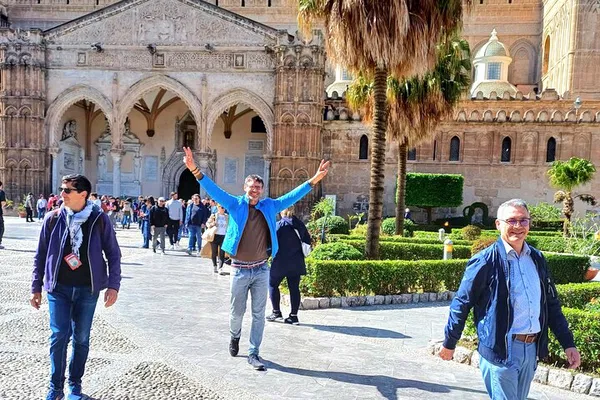 Palermo: Unique Monuments & Colorful Markets Tour