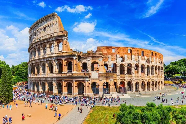 Step Back in Time: Colosseum, Roman Forum & Palatine Hill Exploration