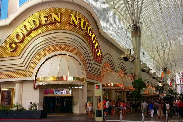 Fremont Street History Walking Tour: Vegas Like a Local