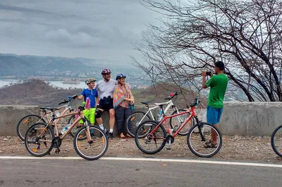 Conquer Jaipur: Sunrise Cycle to Nahargarh Fort!
