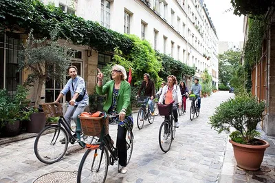Parisian Delights: A Bike & Food Tour Adventure
