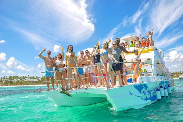 Punta Cana's Exclusive Private Snorkeling Cruise: Dive into Luxury!