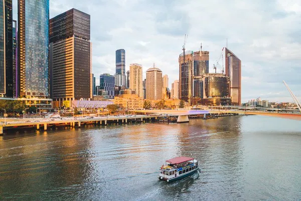 Brisbane River Cruise: Uncover City Sights & Stories Aboard!