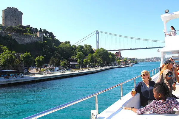 Bosphorus & Black Sea Escape: A Luxurious Lunch Cruise Adventure