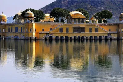 Uncover Jaipur's Majesty: A Personalized Full-Day City Tour