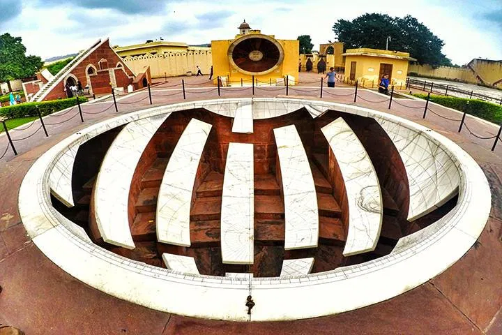 img0