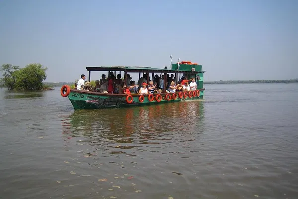 Goa Adventure: Crocodile Spotting & Spice Plantation Tour