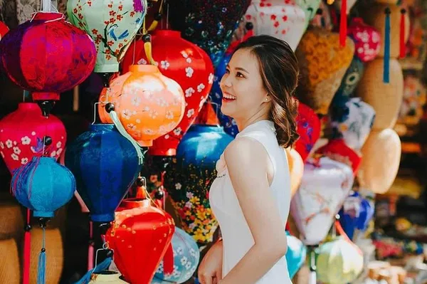 Seamless Da Nang-Hoi An Transfer: Your Private Car Awaits!