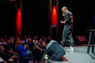 Amsterdam Comedy Show Tickets: Laugh at The Comedy Embassy