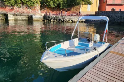 Lake Como Boat Rental: Be Your Own Captain (No License)