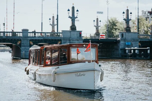 Amsterdam Canal Cruise: Private Luxury Tour
