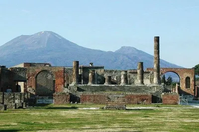 Unveiling Pompeii & Vesuvius: A Tailored Journey with Blu Transfer