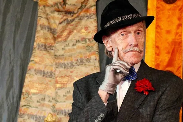 Unmask the Fun: Sleuth's Mystery Dinner Show in Orlando