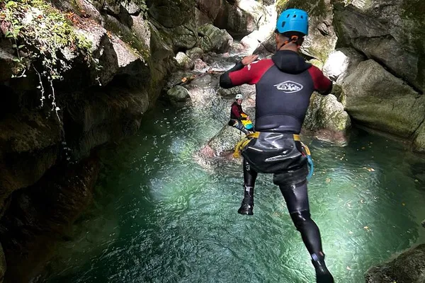 Conquer the Canyon: Furon Haut Canyoning Adventure in Vercors!