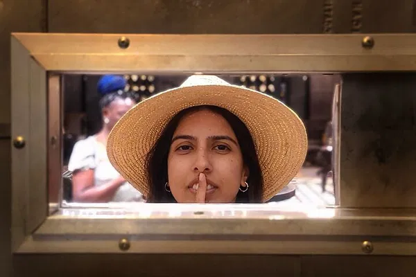 Vegas Strip Bar Crawl: Hidden Bars & Happy Hours