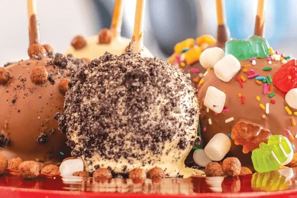 Craft Your Own Decadent Fall Chocolate Apple in Jacksonville!