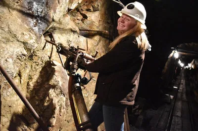 Breckenridge Gold Mine Tour: Pan for Real Gold!